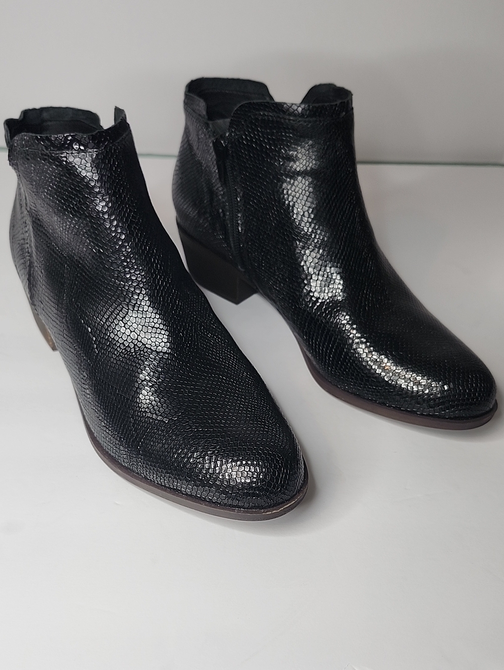Lucky Brand Black Textured Embossed Leather Ankle Boots